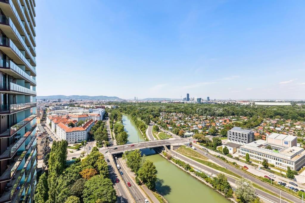 Design Apartment With Amazing View Over Vienna Exterior photo